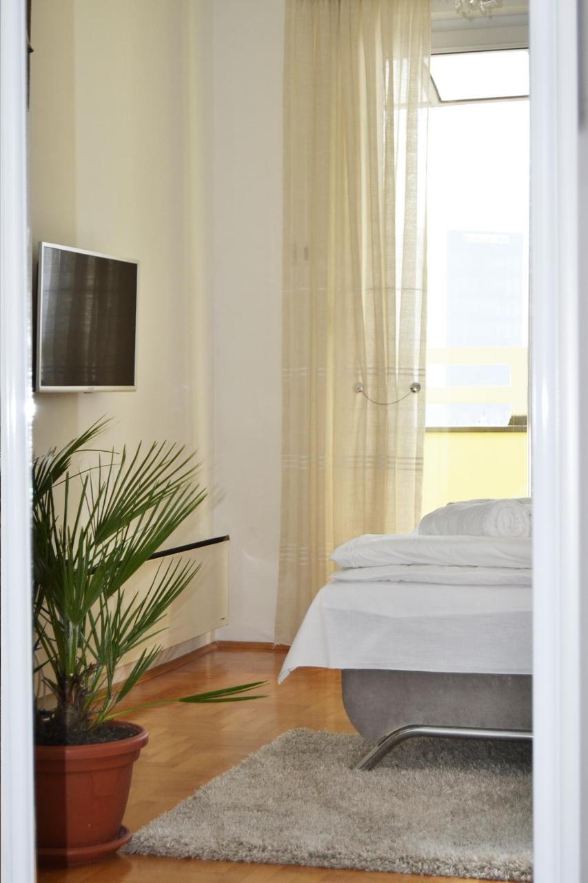 Apartment Crystal Banja Luka Bagian luar foto