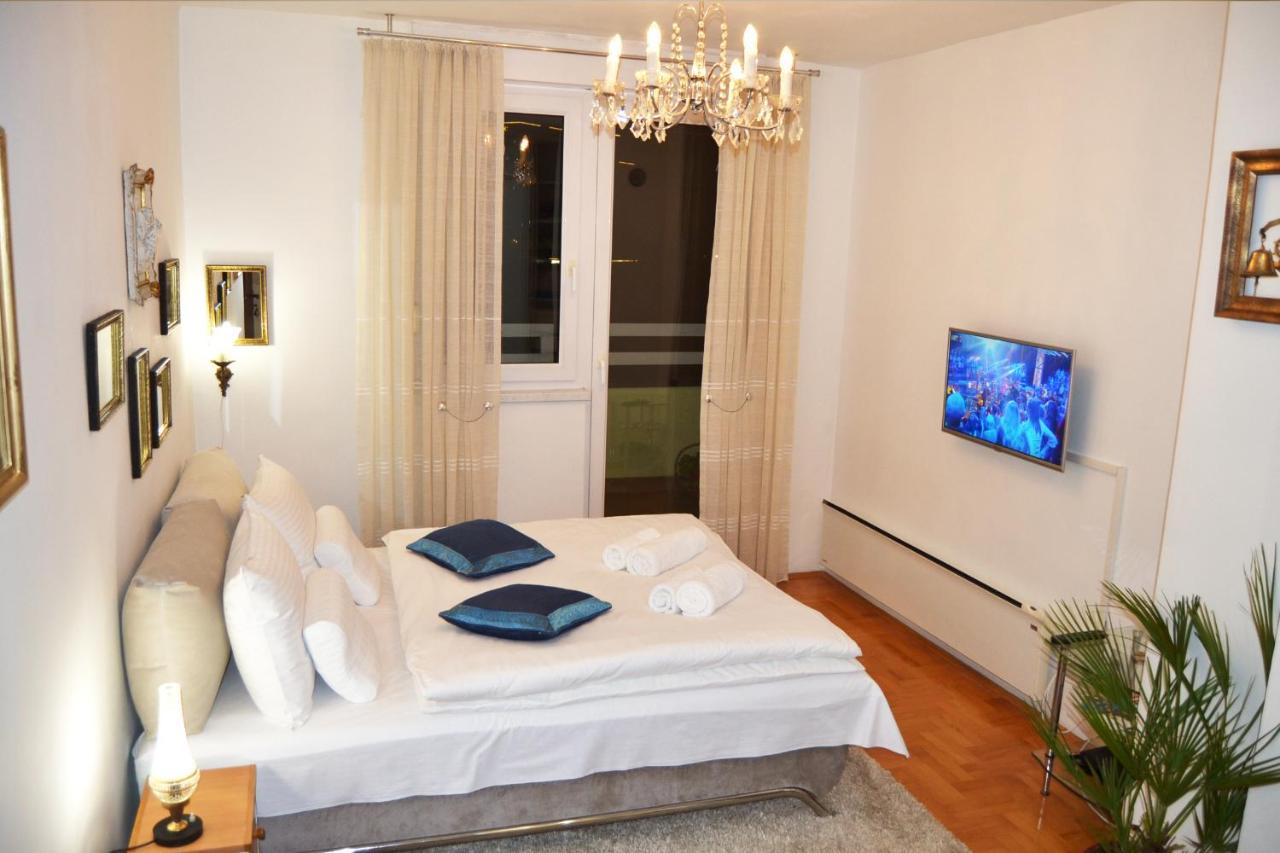Apartment Crystal Banja Luka Bagian luar foto