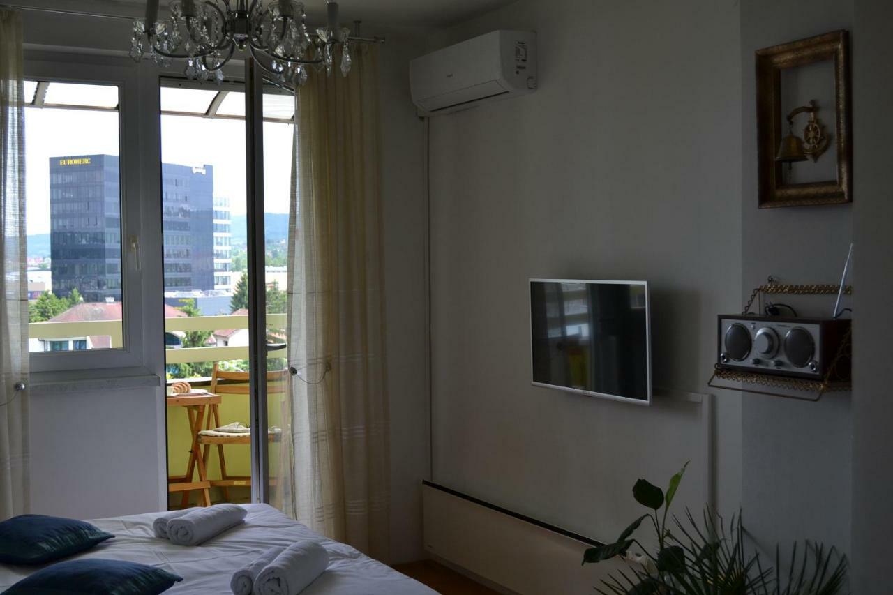 Apartment Crystal Banja Luka Bagian luar foto
