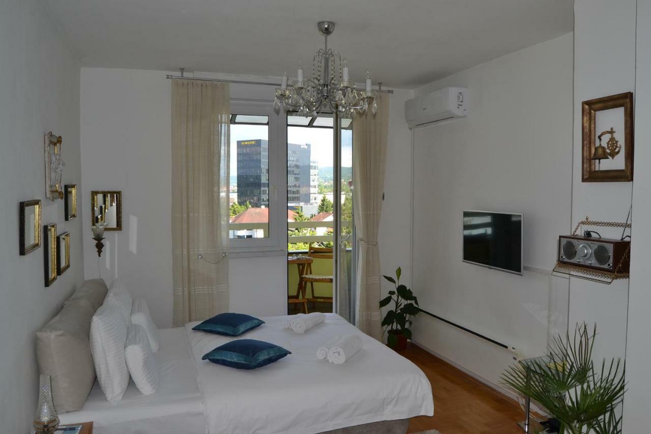 Apartment Crystal Banja Luka Bagian luar foto